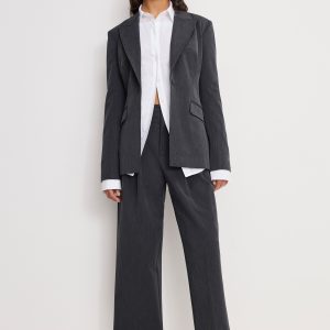 Essential Suiting Pleated Cropped Trousers